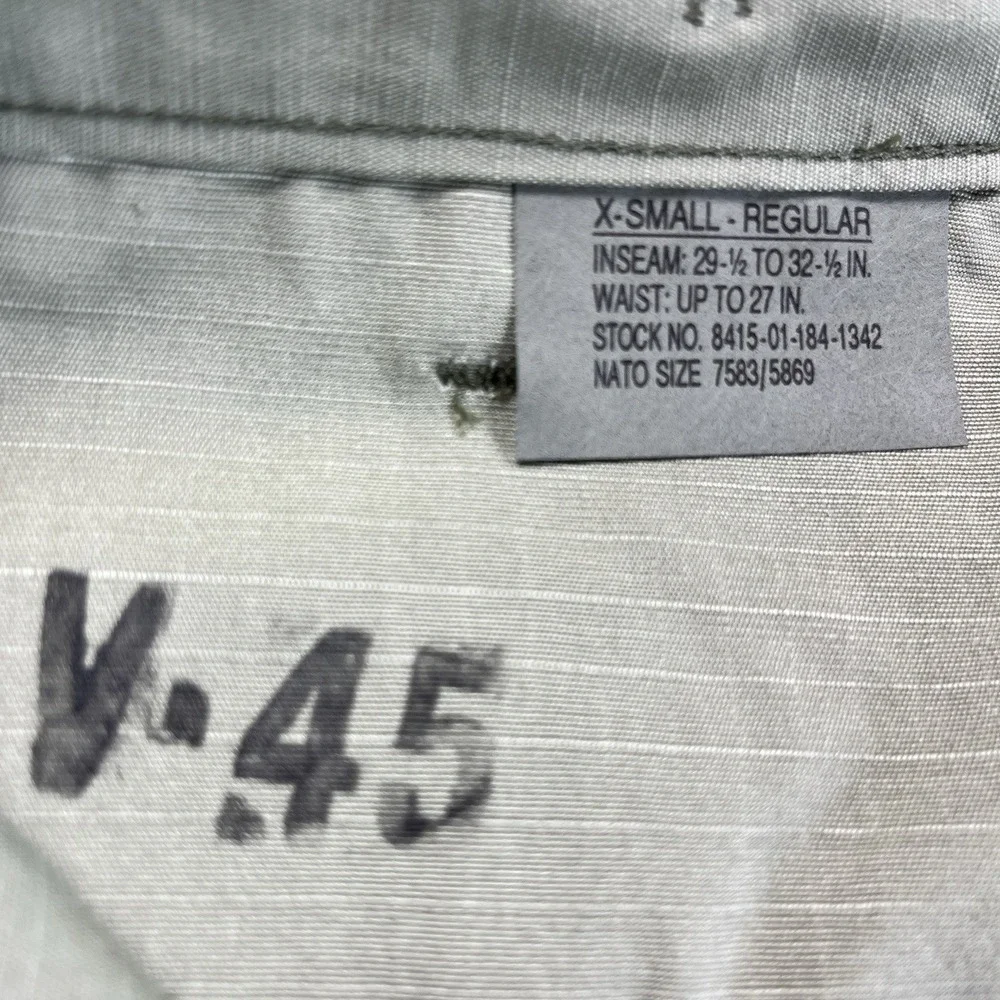 V-45 Army‎ military pants new without tags Men/women (S) double knee cameo cargo